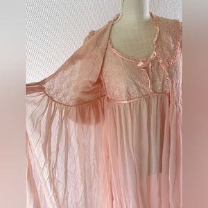 Delicate GNC Pink Chiffon and Lace Gown Size M